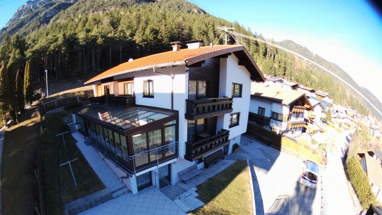 Pension Jaeger Trins Dış mekan fotoğraf